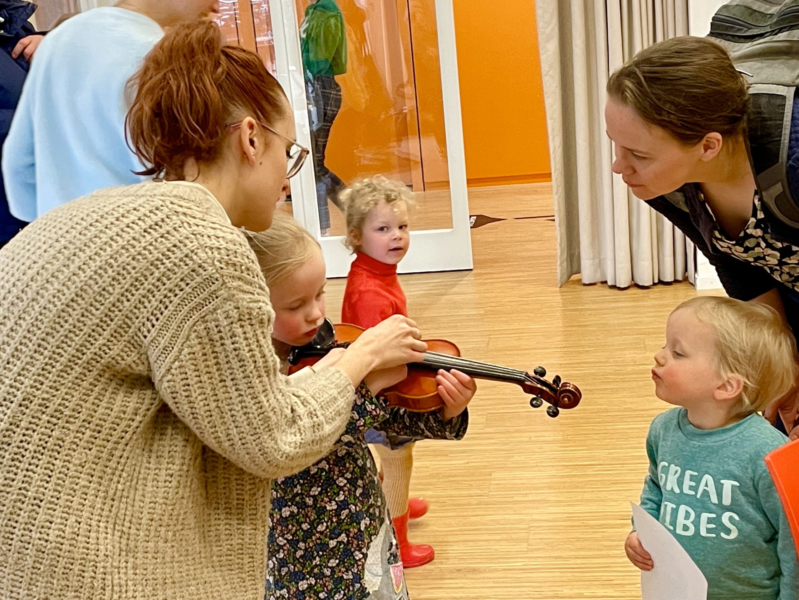 Open repetitie Britten Strijkorkest en JONG BRITTEN met uitproberen strijkinstrumenten